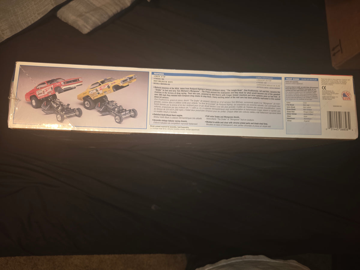 Snake & Mongoose combo kit by Revell