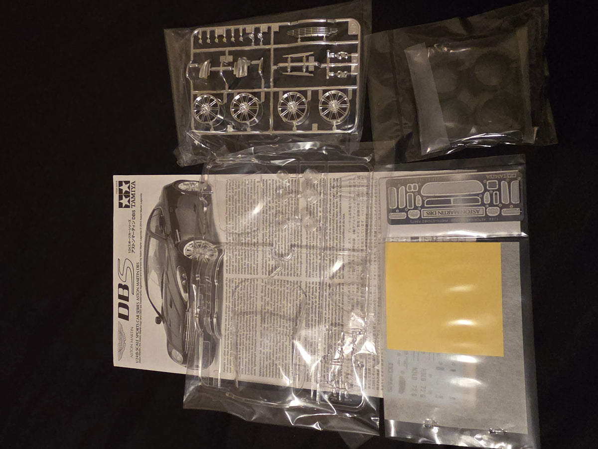 TAMIYA DBS 1/24 Aston Martin Plastic Model Unassembled Sports Car