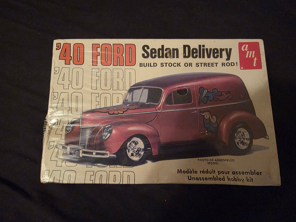 40 Ford Sedan Delivery 1/25 AMT Model Kit NEW Unbuilt