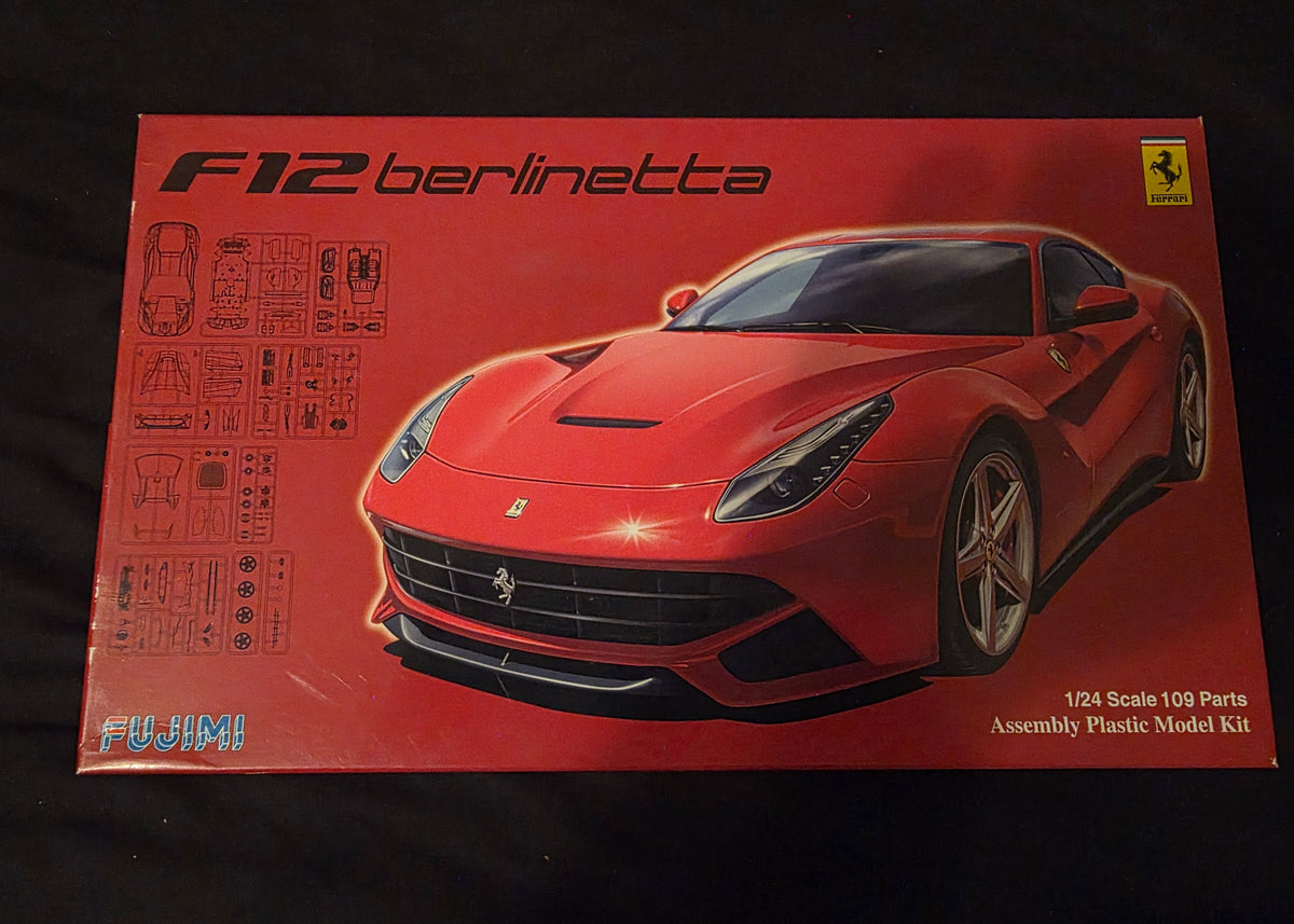 FUJIMI 1/24 Ferrari F12 Berlinetta DX ver RS-33 model kit
