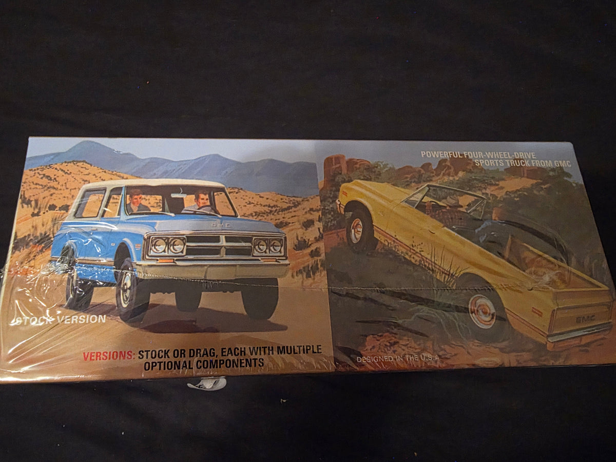 AMT 1219/12 GMC Jimmy Plastic Model Kit 1/25 Scale - SEALED BOX