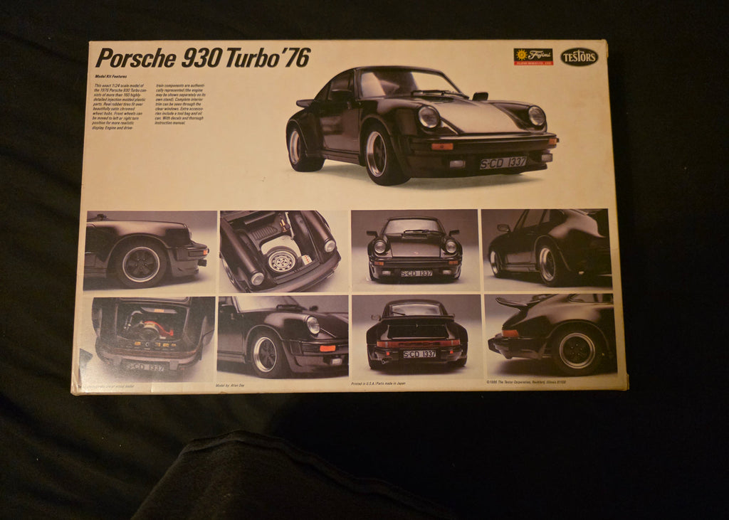 Testors Fujimi 1:24 Scale Porsche 930 Turbo '76 model kit # 392